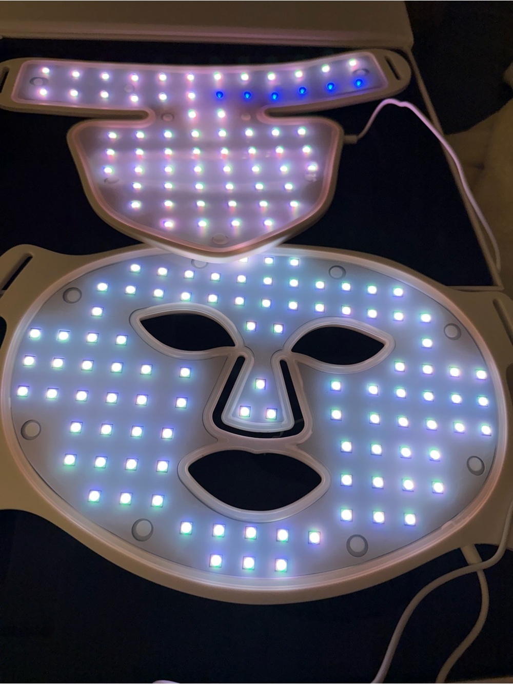 LED Red Light Therapy Face & Neck Mask - Picture 5 of 15